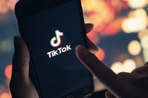 Comment criminaliser les juifs aujourd’hui? Idéologues et influenceurs